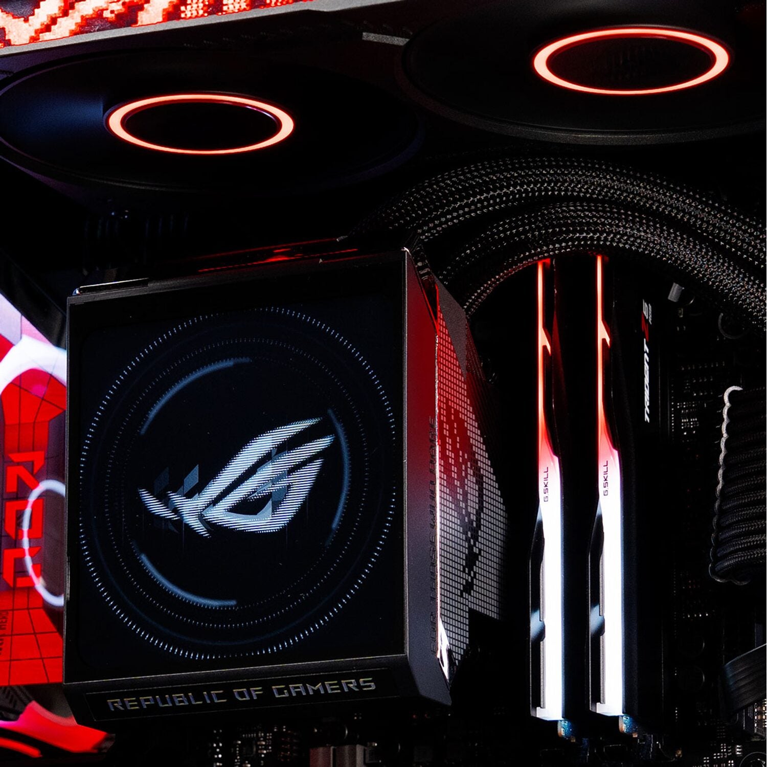 ASUS ROG Strix SLC IV 360 ARGB LCD Liquid CPU Cooler - Black